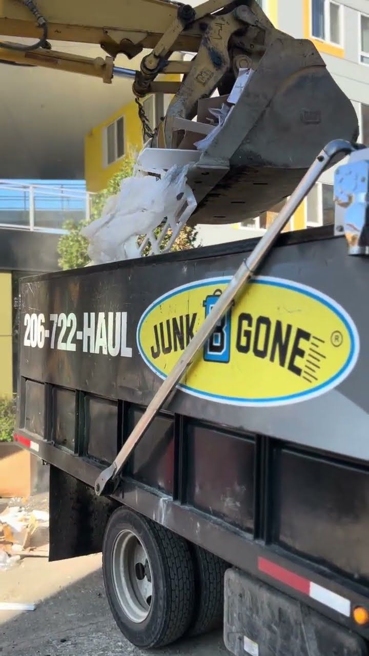 Junk B Gone video
