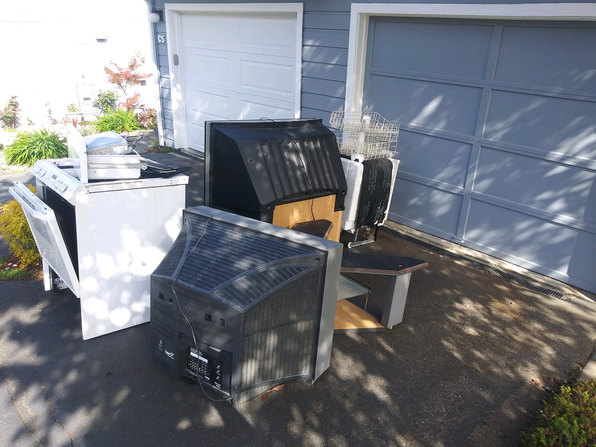 TV Disposal Seattle Area. Get your TV removed quickly.