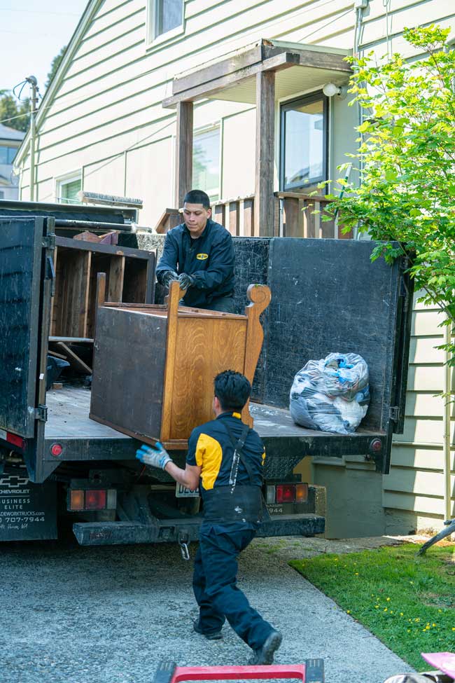 Furniture Removal in Seattle by Junk B Gone Team